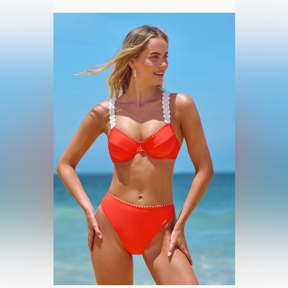 NWT Cupshe Red Contrast Stitch Liner Bikini Top & Midrise Bottoms - Size M